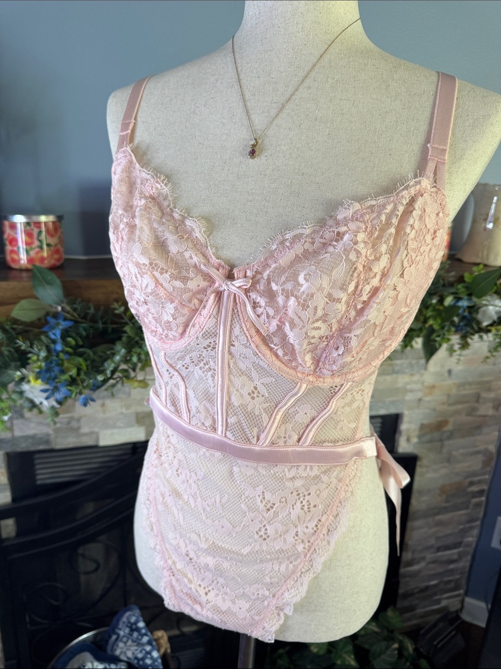 Victoria's Secret Pink Eyelash Lace Corset Teddy Bodysuit NWT XL - Picture 6 of 13